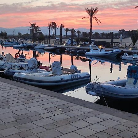 Villa Casa del Pino Porto Pino Esterno foto